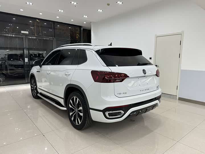 Фото 35 - Volkswagen Tayron