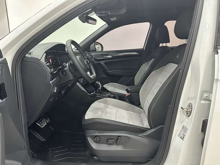 Фото 4 - Volkswagen Tayron