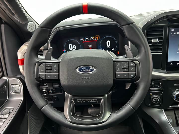 Фото 16 - Ford F-150 Raptor