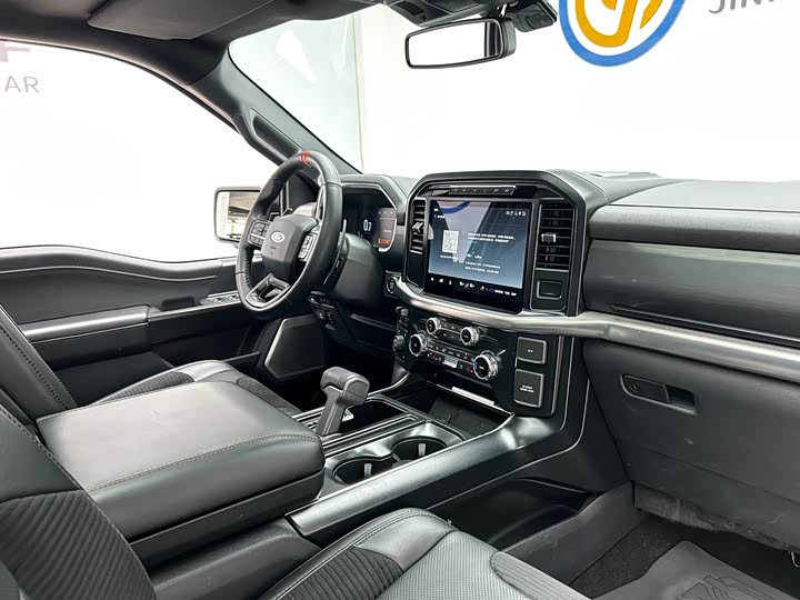 Фото 22 - Ford F-150 Raptor