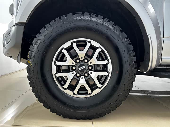 Фото 25 - Ford F-150 Raptor