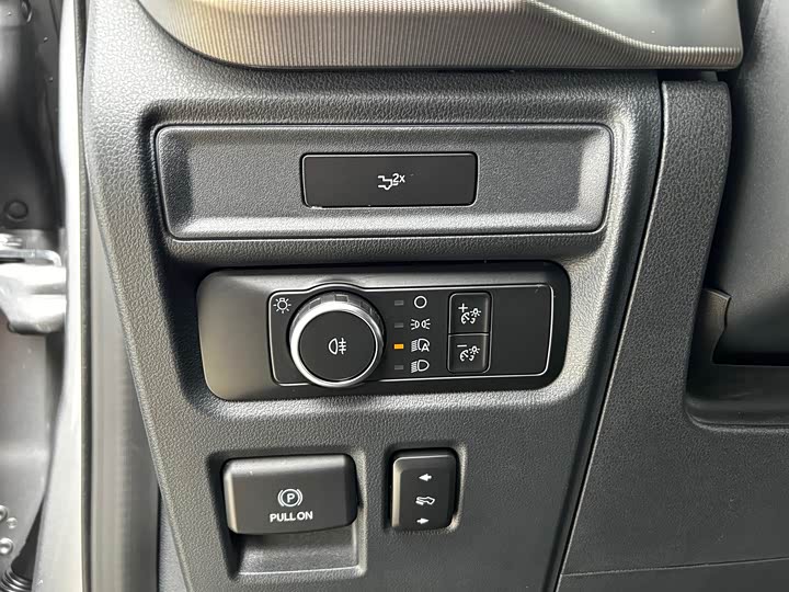 Фото 8 - Ford F-150 Raptor