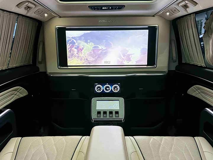 Фото 9 - GAC Trumpchi M8