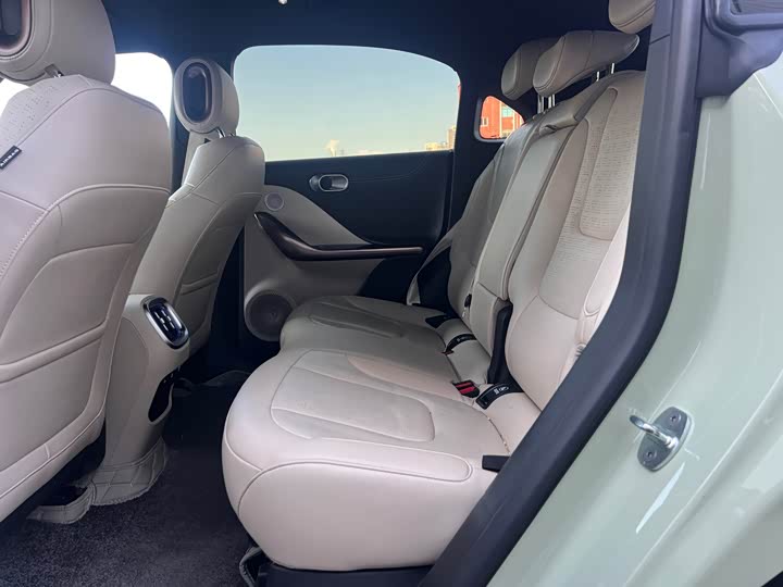 Фото 16 - Smart #1