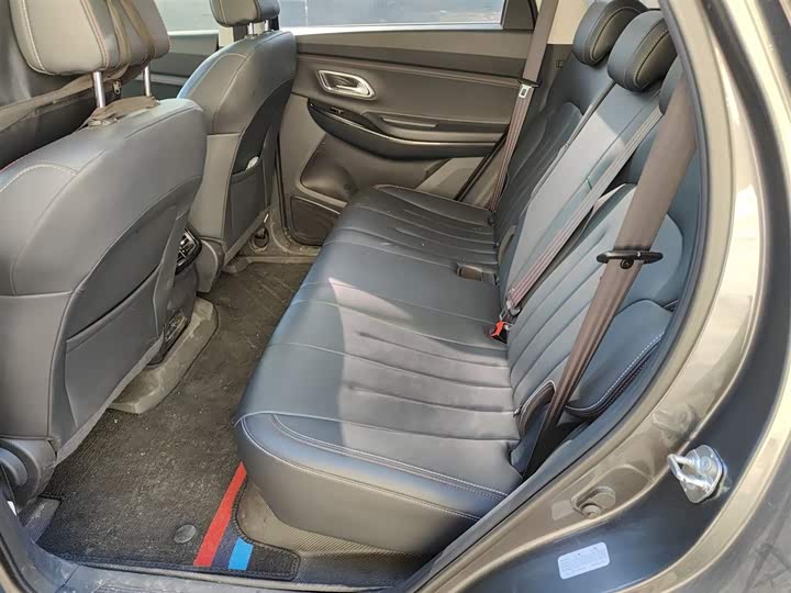 Фото 14 - Changan Oshan X7