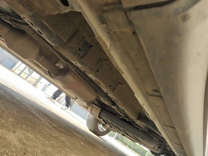 Фото 18 - Changan Oshan X7