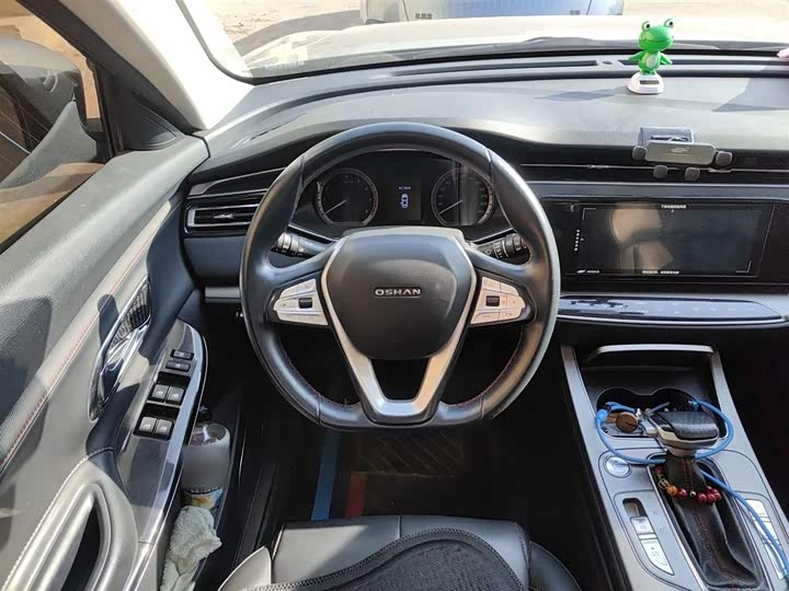 Фото 3 - Changan Oshan X7