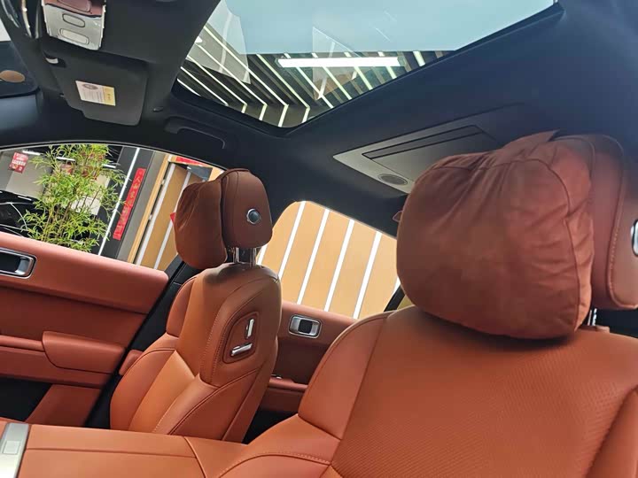 Фото 11 - LiXiang L7