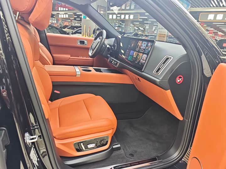 Фото 21 - LiXiang L7