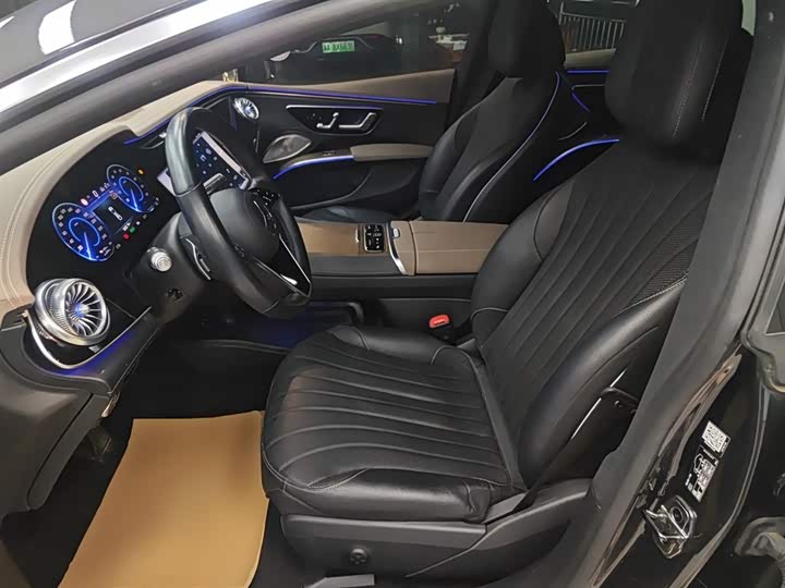 Фото 15 - Mercedes-Benz EQS