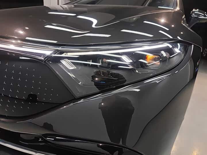 Фото 24 - Mercedes-Benz EQS