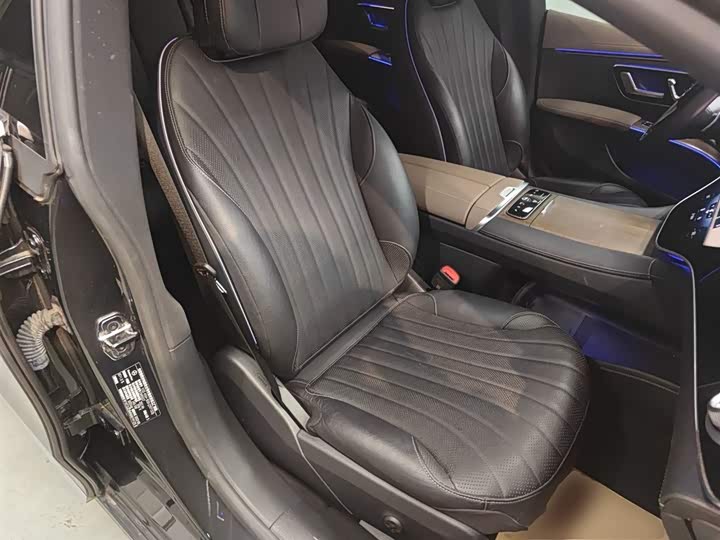 Фото 25 - Mercedes-Benz EQS