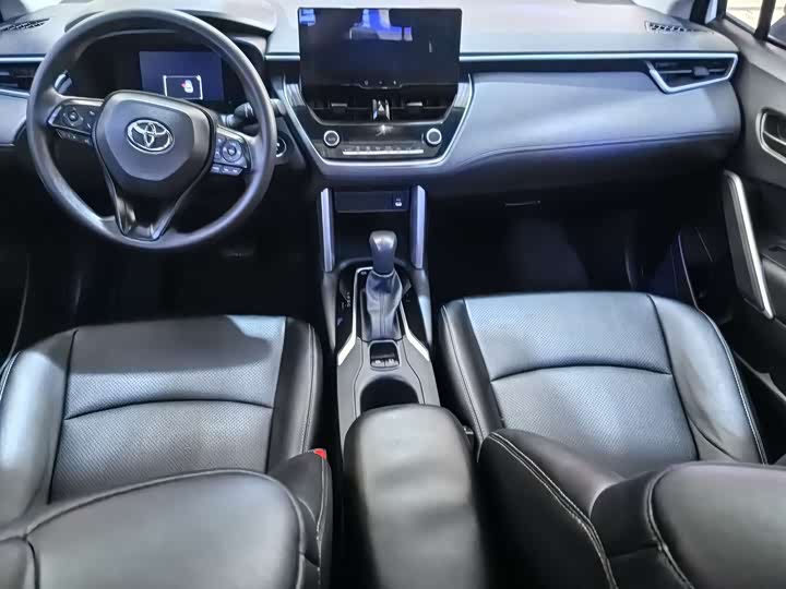 Фото 8 - Toyota Corolla Cross