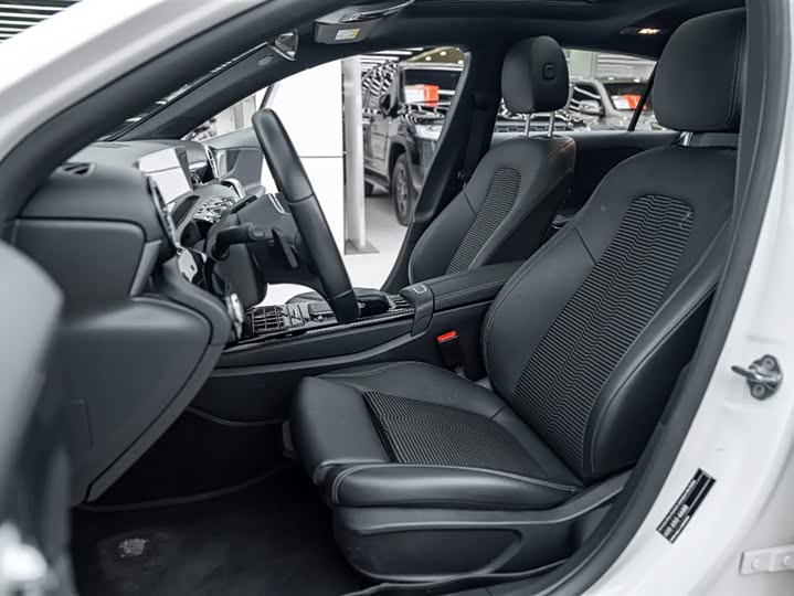 Фото 18 - Mercedes-Benz A-Class