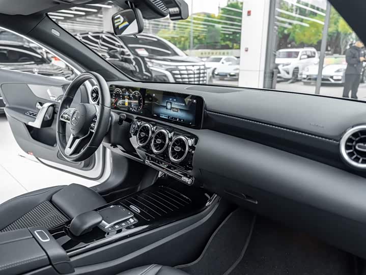 Фото 22 - Mercedes-Benz A-Class