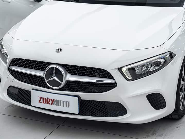 Фото 9 - Mercedes-Benz A-Class