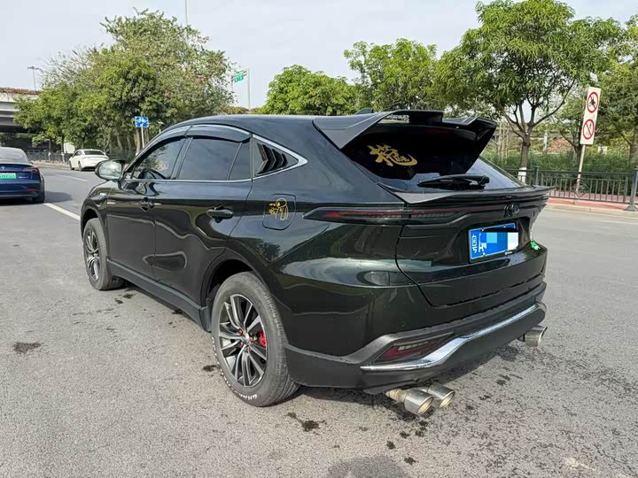 Фото 5 - Toyota Harrier