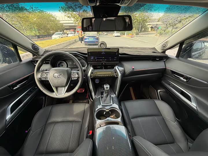 Фото 9 - Toyota Harrier