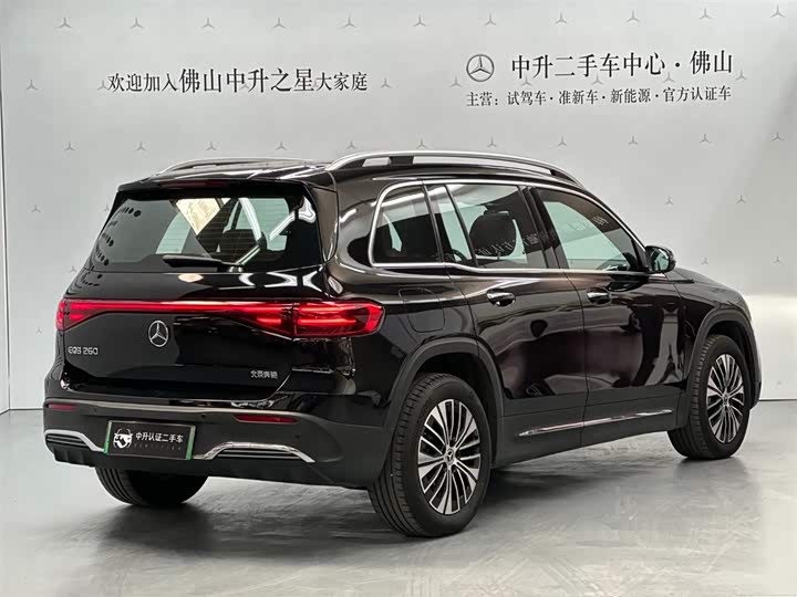 Фото 2 - Mercedes-Benz EQB