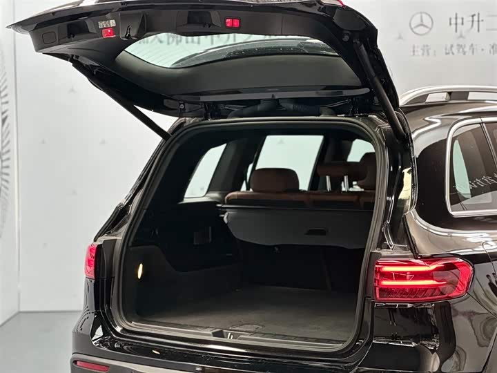 Фото 3 - Mercedes-Benz EQB