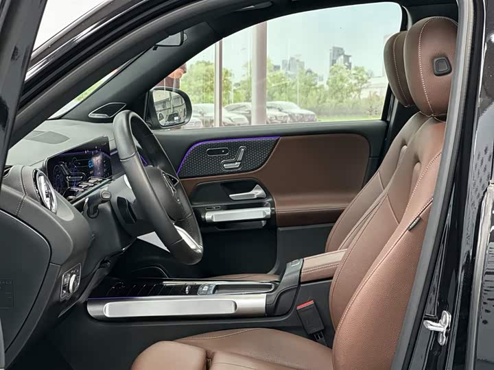 Фото 6 - Mercedes-Benz EQB