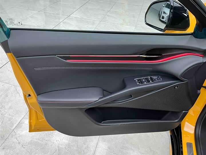 Фото 10 - Ford Mondeo