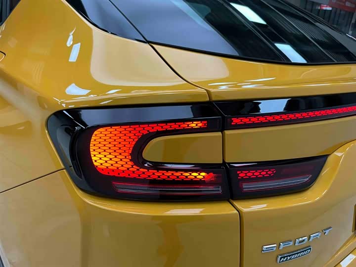 Фото 19 - Ford Mondeo