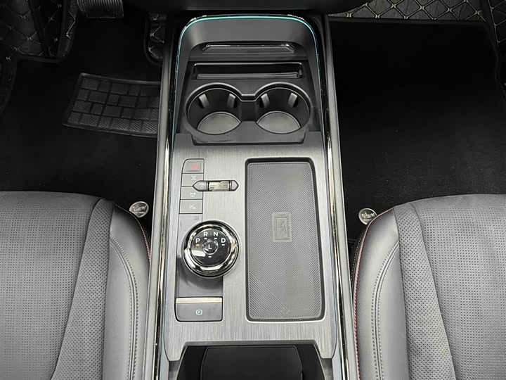 Фото 5 - Ford Mondeo