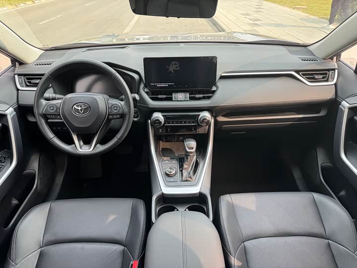 Фото 5 - Toyota Wildlander