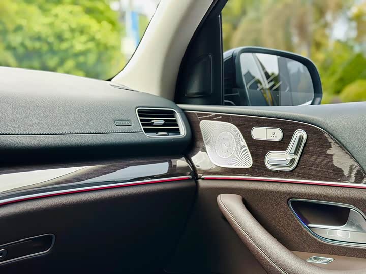 Фото 11 - Mercedes-Benz GLE-Class