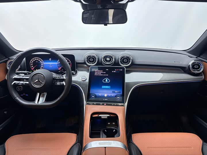 Фото 10 - Mercedes-Benz C-Class