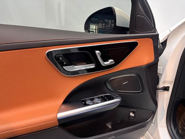 Фото 15 - Mercedes-Benz C-Class