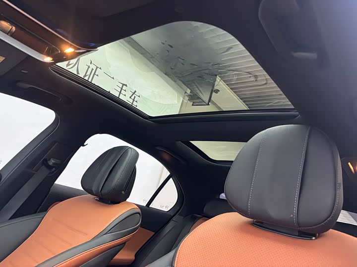 Фото 6 - Mercedes-Benz C-Class