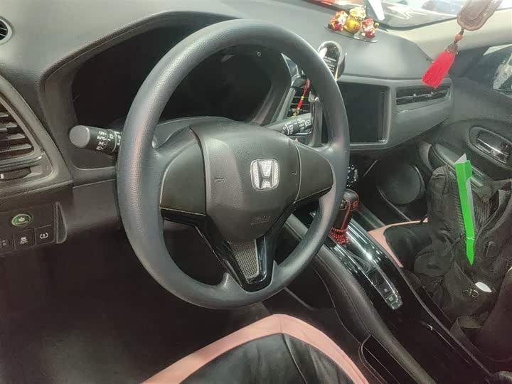 Фото 11 - Honda Vezel