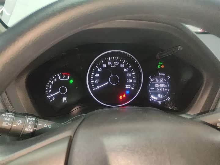 Фото 12 - Honda Vezel