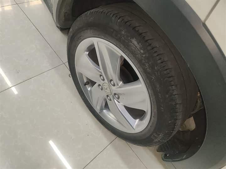 Фото 26 - Honda Vezel