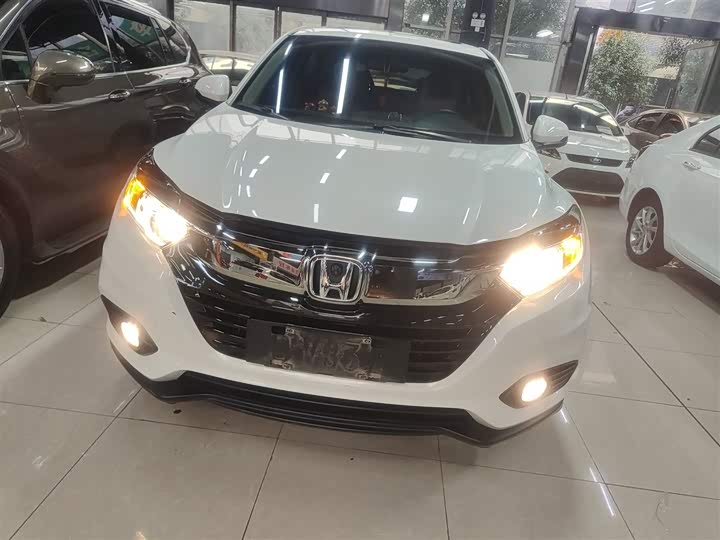 Фото 3 - Honda Vezel