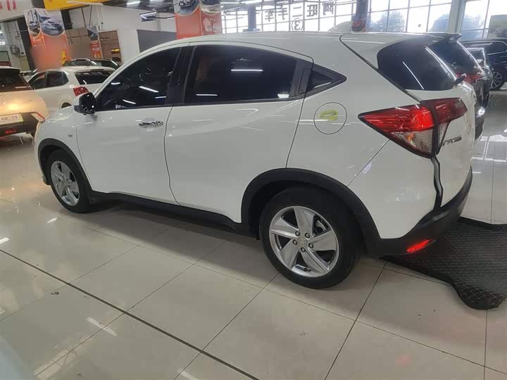 Фото 5 - Honda Vezel