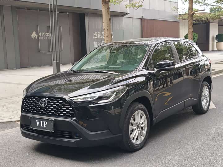 Фото 1 - Toyota Corolla Cross