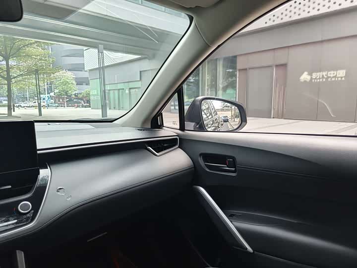 Фото 15 - Toyota Corolla Cross