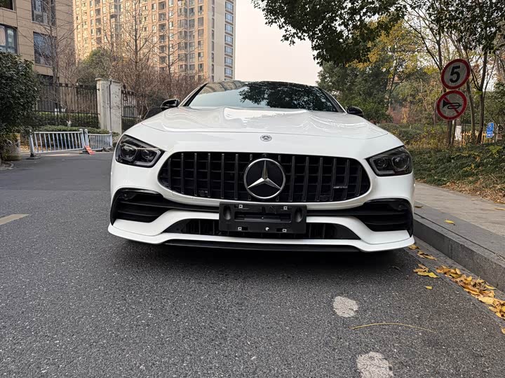 Фото 3 - Mercedes-Benz AMG GT