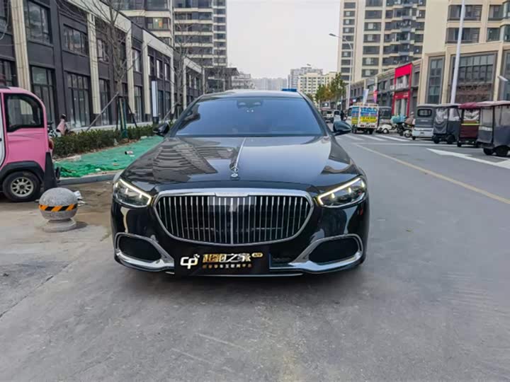 Фото 2 - Mercedes-Benz Maybach S-Class