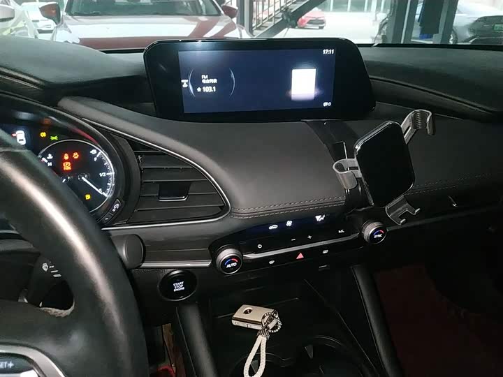 Фото 13 - Mazda 3 (Axela)