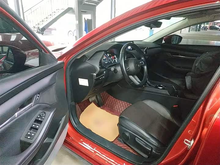 Фото 16 - Mazda 3 (Axela)