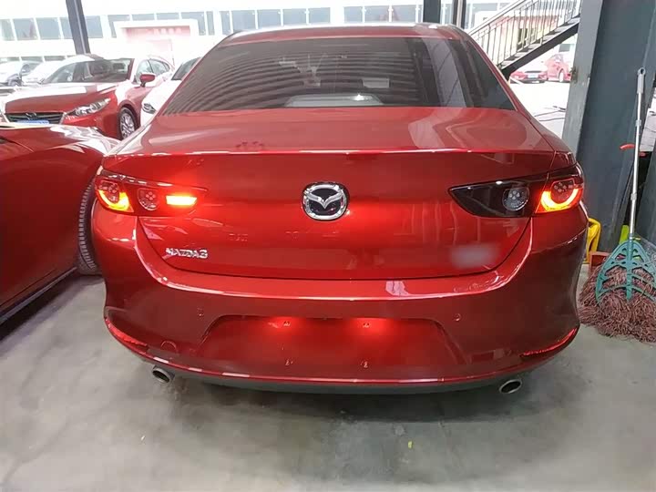 Фото 6 - Mazda 3 (Axela)