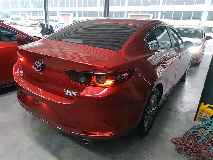 Фото 7 - Mazda 3 (Axela)