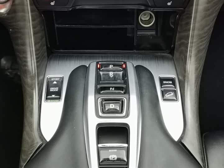 Фото 13 - Honda Avancier