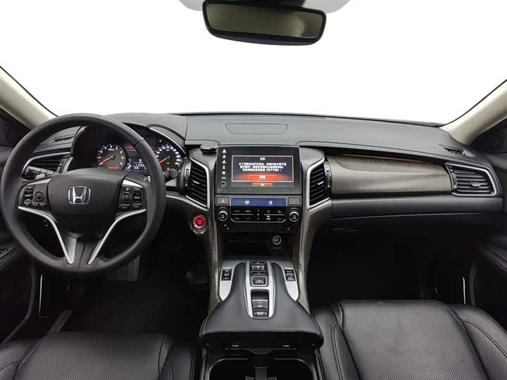 Фото 5 - Honda Avancier