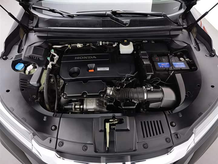 Фото 6 - Honda Avancier