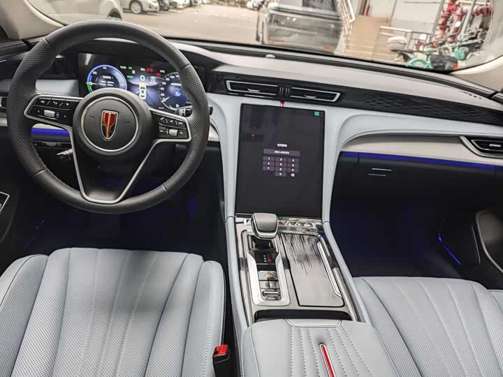 Фото 4 - Hongqi H5 Hybrid